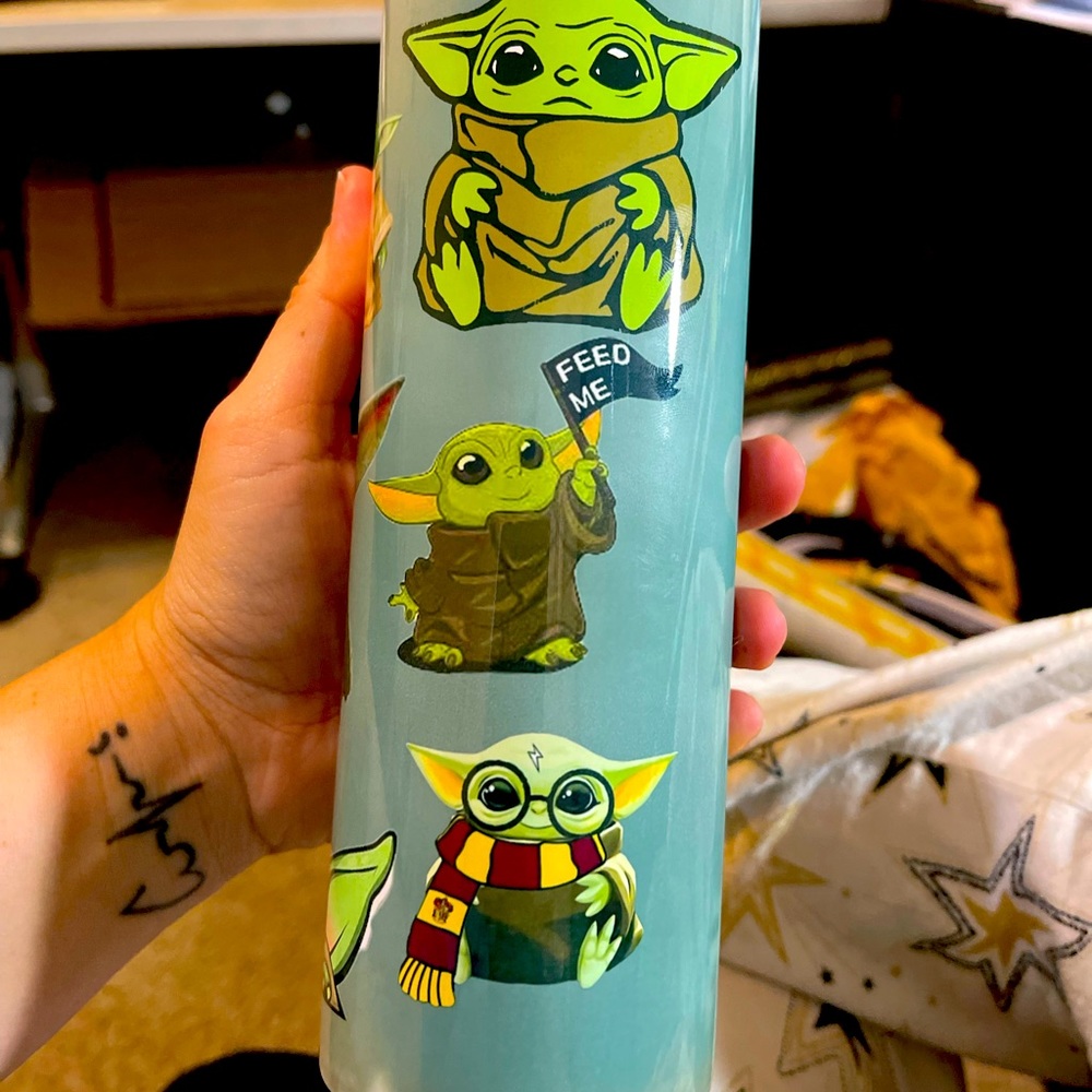 Custom cups and tumblers